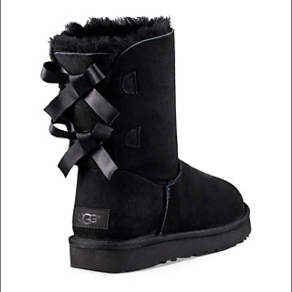 Ugg Bailey Bow 🖤